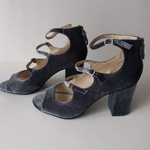 Zigi Soho Nancie Blue Velvet Open Toe Chunky Heels 7.5